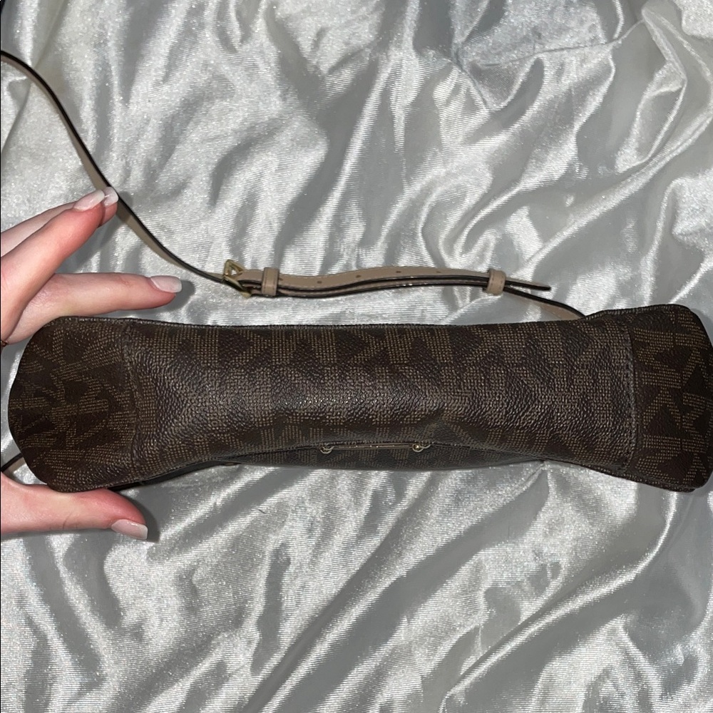 Michael Kors Brown Monogram Crossbody with Gold Hardware - Picture 4 of 11